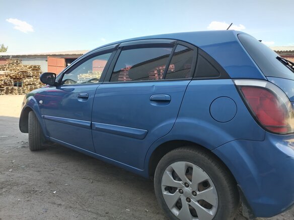 2010 Kia Rio II Рестайлинг, синий, 370000 рублей - вид 5