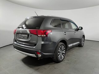 2016 Mitsubishi Outlander III Рестайлинг 2, серый, 1870000 рублей, вид 5