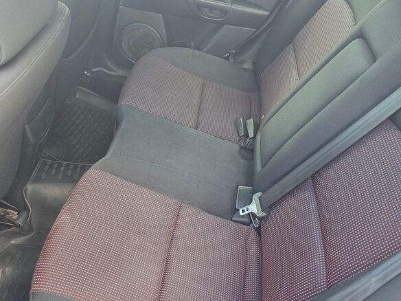 2005 Mazda 3 I (BK), красный - вид 5