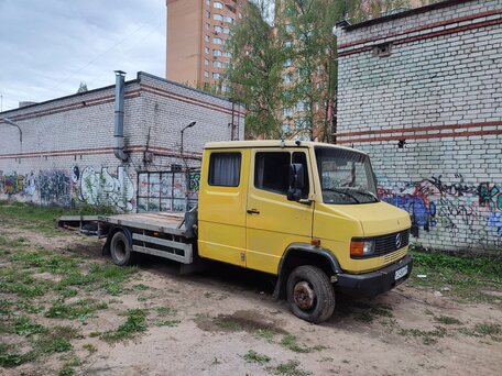 1996 Mercedes-Benz T1, жёлтый, 1300000 рублей, вид 1