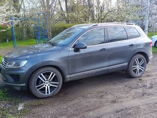 2015 Volkswagen Touareg II Рестайлинг, серый, 2500000 рублей, вид 5