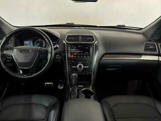 2018 Ford Explorer V Рестайлинг 2, чёрный, 2155000 рублей, вид 5