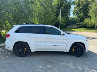 2019 Jeep Grand Cherokee IV (WK2) Рестайлинг, белый, 5950000 рублей, вид 4