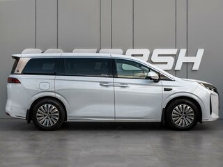 2025 BYD Xia (M9) 36.6 kWh, белый, 5825000 рублей, вид 5