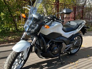 2017 Honda NC 750S, белый, 745000 рублей, вид 1