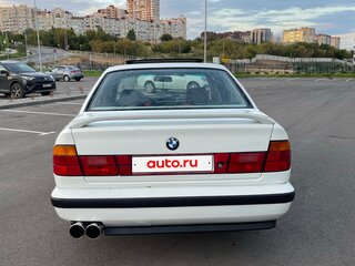 1989 BMW 5 серии 520i III (E34), белый, 530000 рублей, вид 4
