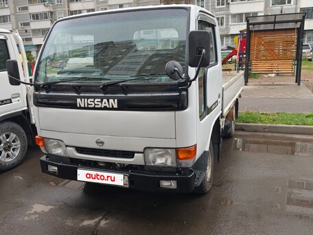 1992 Nissan Atlas, белый, 900000 рублей, вид 2