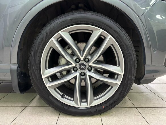 2022 Audi Q7 45 TDI II (4M) Рестайлинг, серый - вид 17
