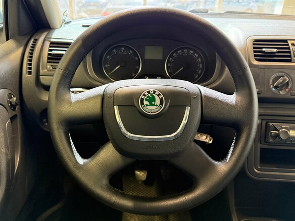 2010 Skoda Fabia II Рестайлинг, голубой, 585000 рублей - вид 6