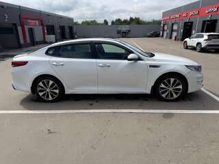 2017 Kia Optima IV, белый, 1350000 рублей, вид 4