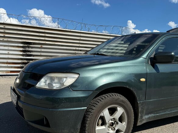 2003 Mitsubishi Outlander I, зелёный, 420000 рублей - вид 18