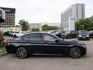 2021 BMW 5 серии 530d xDrive VII (G30/G31/G38) Рестайлинг, чёрный, 5658000 рублей, вид 3