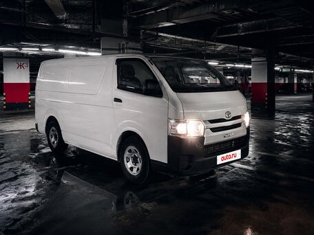 2014 Toyota HiAce, белый, 3700000 рублей, вид 1
