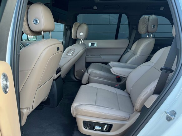2026 Li Auto (Lixiang) L9 52.3 kWh I Рестайлинг, белый, 11990000 рублей - вид 31