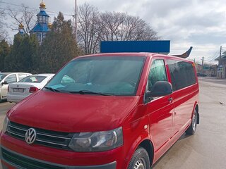 2010 Volkswagen Caravelle T5 Рестайлинг, красный, 1750000 рублей, вид 1
