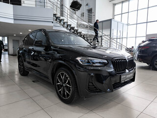 2022 BMW X3 20i xDrive III (G01) Рестайлинг, чёрный, 6380000 рублей, вид 3