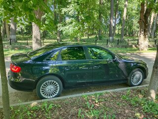 2013 Audi A4 IV (B8) Рестайлинг, чёрный, 1450000 рублей, вид 4