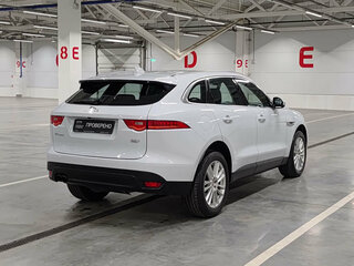 2017 Jaguar F-Pace I, белый, 2620000 рублей, вид 5