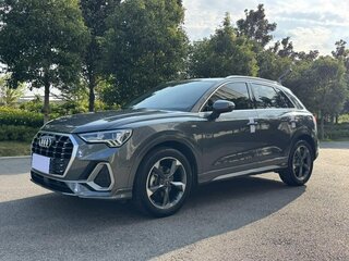 2023 Audi Q3 35 TFSI II (F3), серый, 2490000 рублей, вид 3