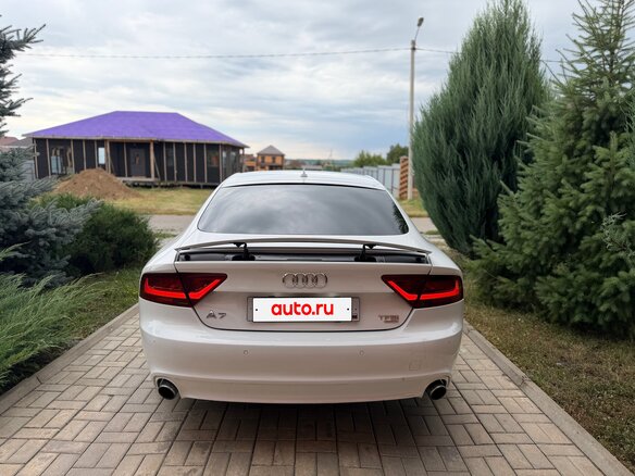 2010 Audi A7 I (4G), белый - вид 3