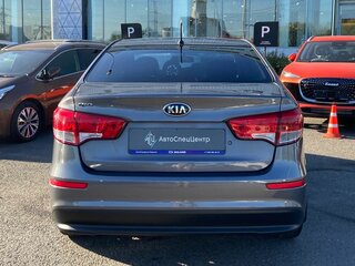 2016 Kia Rio III Рестайлинг, серый, 923000 рублей, вид 4