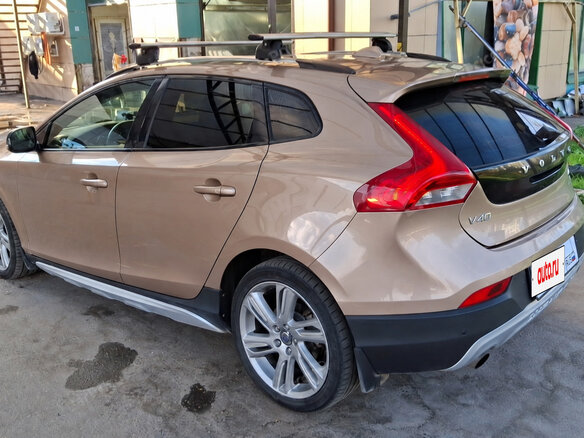 2013 Volvo V40 Cross Country I, золотистый - вид 10