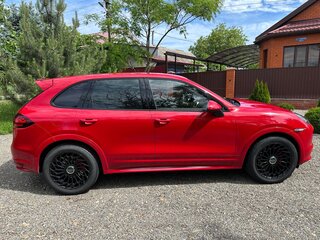 2013 Porsche Cayenne GTS II (958), красный, 3000000 рублей, вид 4