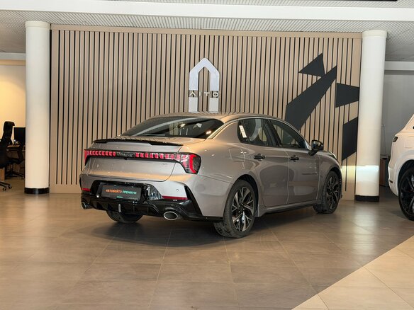 2026 Lynk & Co 03 I Рестайлинг 2, серебристый, 2400000 рублей - вид 22