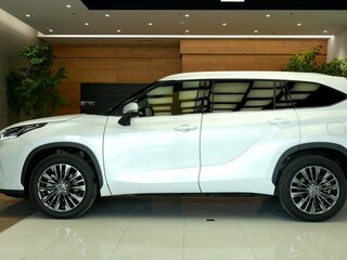 2026 Toyota Highlander IV (XU70), белый, 5499000 рублей, вид 3