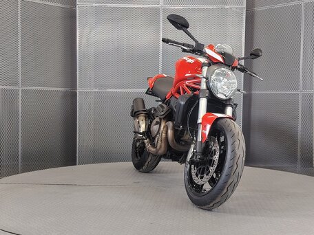 2015 Ducati Monster 821, красный, 529000 рублей, вид 3