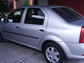 2012 Renault Logan I Рестайлинг, серый, 630000 рублей, вид 4