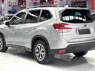 2022 Subaru Forester V Рестайлинг, серебристый, 3350000 рублей, вид 5