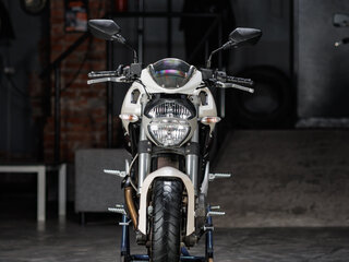 2010 Ducati Monster 696, белый, 450000 рублей, вид 1