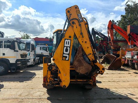 2016 JCB 3CX, золотистый, 5800000 рублей, вид 5