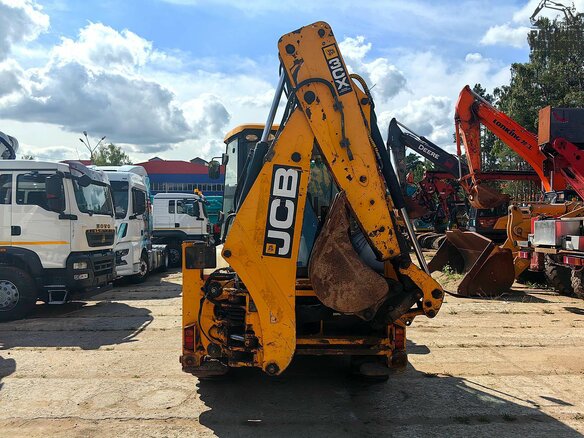 2016 JCB 3CX, золотистый, 6100000 рублей - вид 14