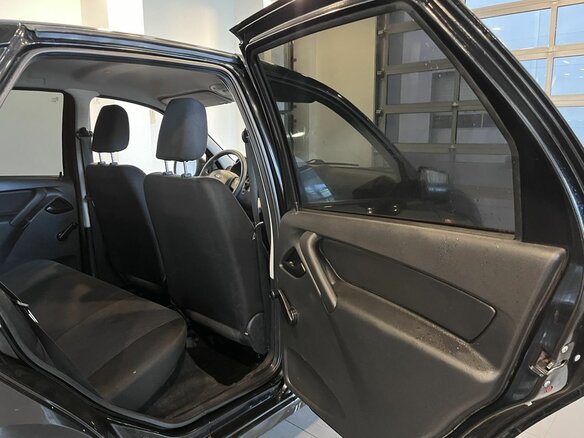 2012 Lada (ВАЗ) Granta I, чёрный, 170000 рублей - вид 16