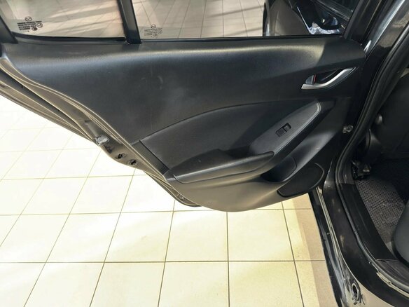 2013 Mazda 3 III (BM), чёрный, 1180000 рублей - вид 14