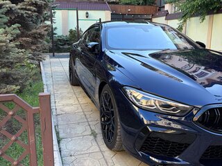 2022 BMW 8 серии Gran Coupe M850i xDrive II (G14/G15/G16) Рестайлинг, синий, 10500000 рублей, вид 3