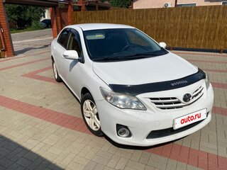 2012 Toyota Corolla X (E140, E150) Рестайлинг, белый, 900000 рублей, вид 3