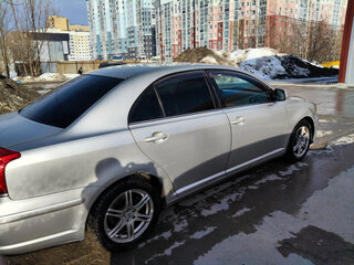 2006 Toyota Avensis II Рестайлинг, серебристый, 600000 рублей, вид 3