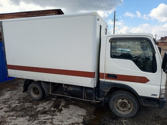 2001 Mazda Titan, белый, 1000000 рублей - вид 3