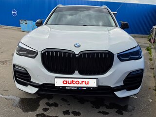 2019 BMW X5 30d IV (G05/G18), белый, 6990000 рублей, вид 3