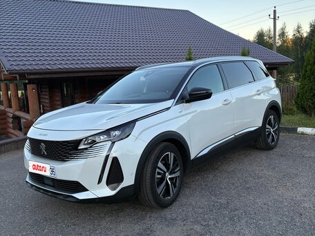 2021 Peugeot 5008 II Рестайлинг, белый, 2198000 рублей, вид 4
