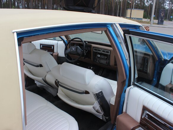 1989 Cadillac Brougham, синий, 2500000 рублей - вид 11