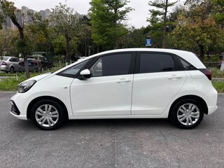 2023 Honda Fit Crosstar IV Рестайлинг, белый, 1469013 рублей, вид 4