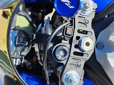 2014 Yamaha YZF-R1, синий, 1180000 рублей, вид 4