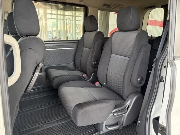 2017 Honda Stepwgn Spada V Рестайлинг, белый, 1510000 рублей - вид 19