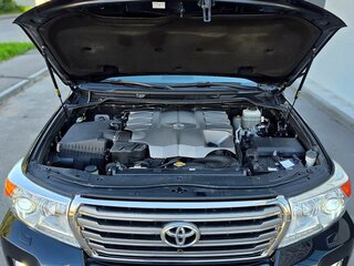 2013 Toyota Land Cruiser 200 Series Рестайлинг 1, чёрный, 4160000 рублей, вид 2