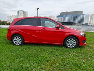 2014 Mercedes-Benz B-Класс 180 II (W246), красный, 1300000 рублей, вид 4
