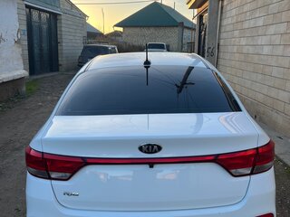 2017 Kia Rio IV, белый, 1250000 рублей, вид 4